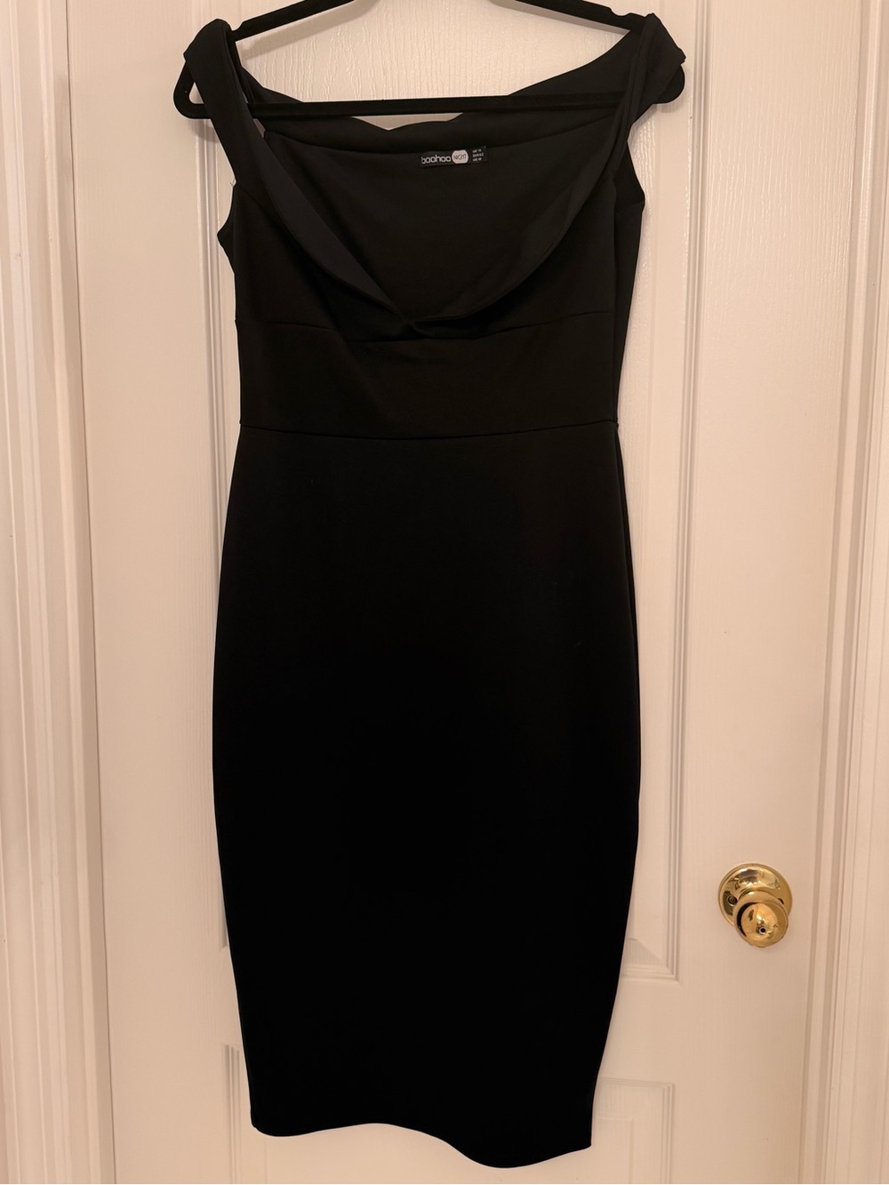 Boohoo Black Off-Shoulder Midi Bodycon Dress